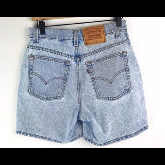 ISO High Waisted 80s Mom Shorts - Picture 4 of 7
